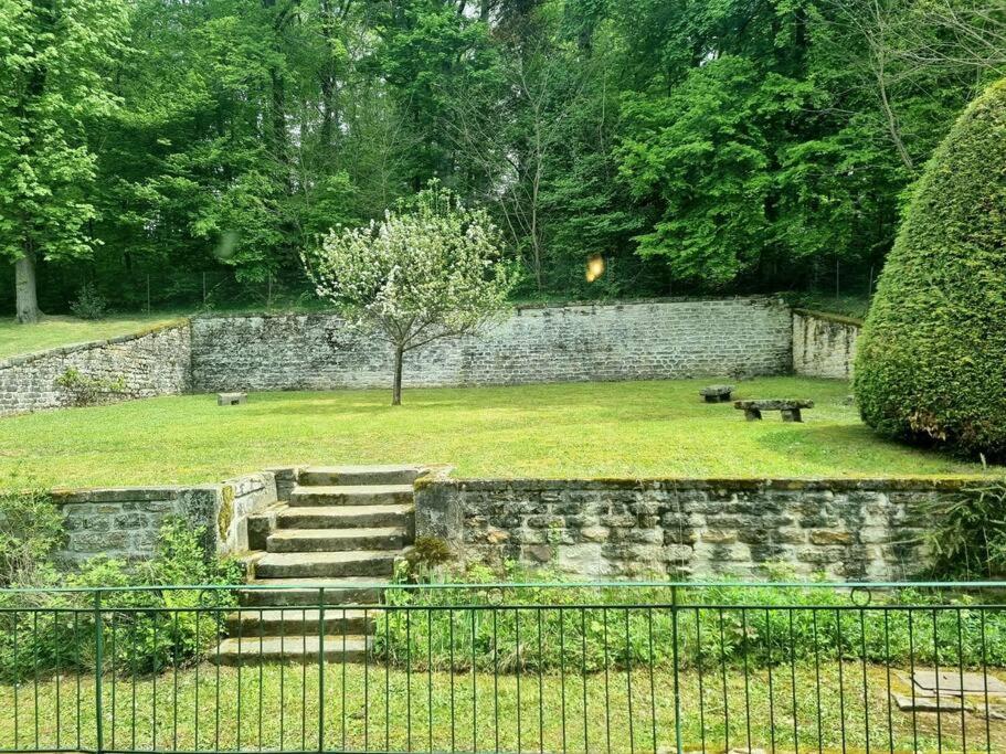 L'Ourse, Epinal,Tres Bel Appartement Quartier Port מראה חיצוני תמונה