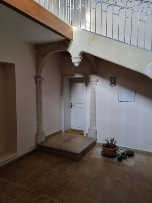L'Ourse, Epinal,Tres Bel Appartement Quartier Port מראה חיצוני תמונה